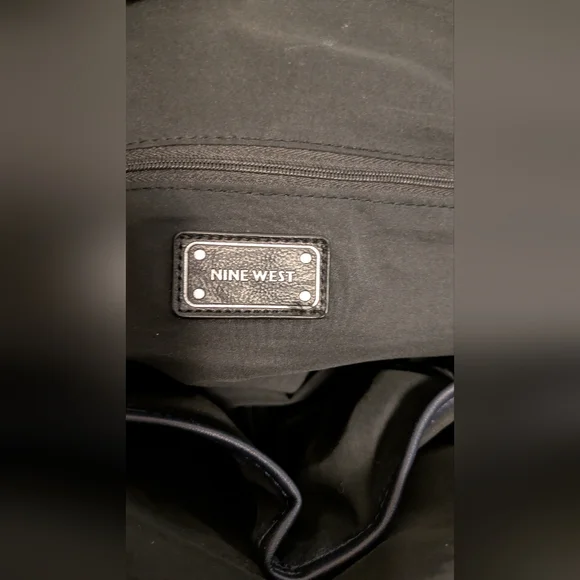 Nine West Elegant Navy Handbag with Bow Accent - Picture 5 of 9